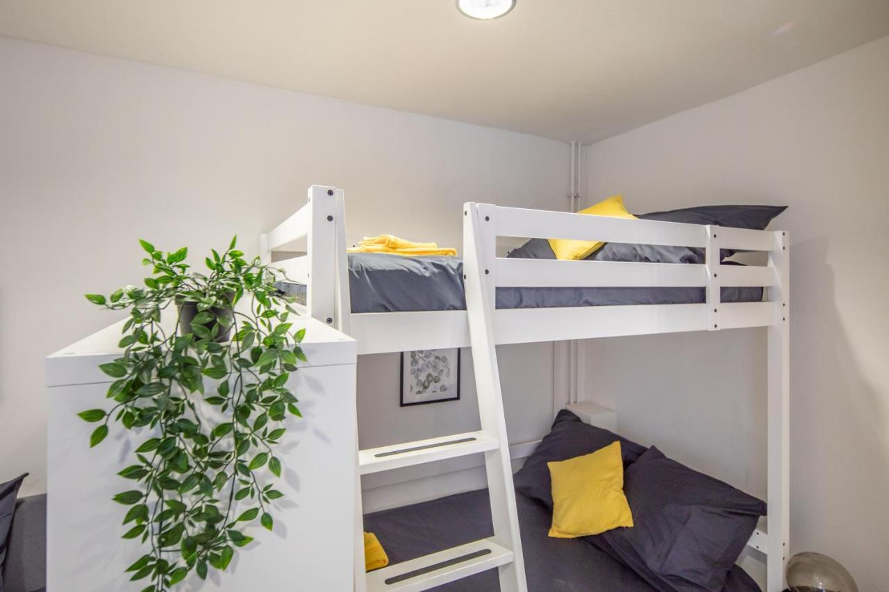 Studio Loft With Walk-In Rain-Shower Lägenhet Hamburg-Harburg Exteriör bild